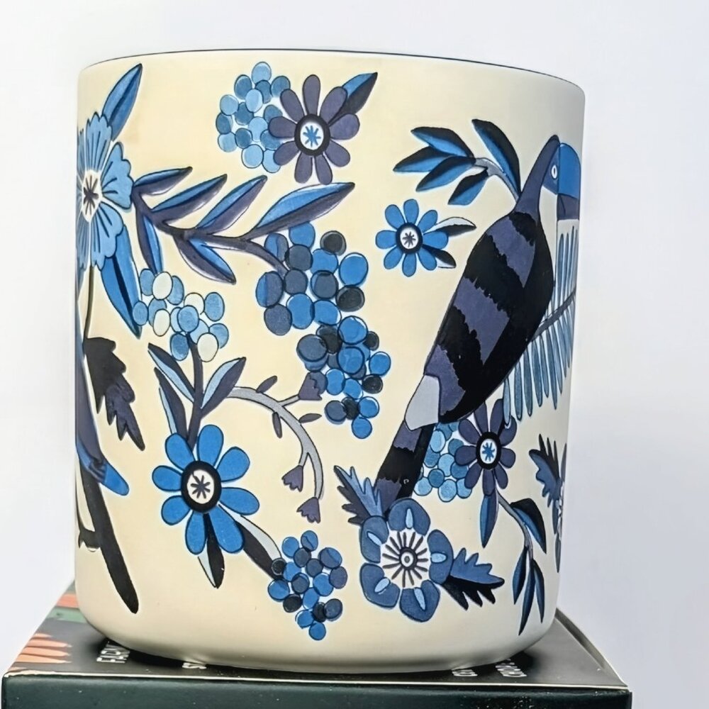 Starbucks x Farm Rio Lenco Asulejo White Blue Toucan/Macaw Ceramic Mug 14 oz - Picture 2 of 7